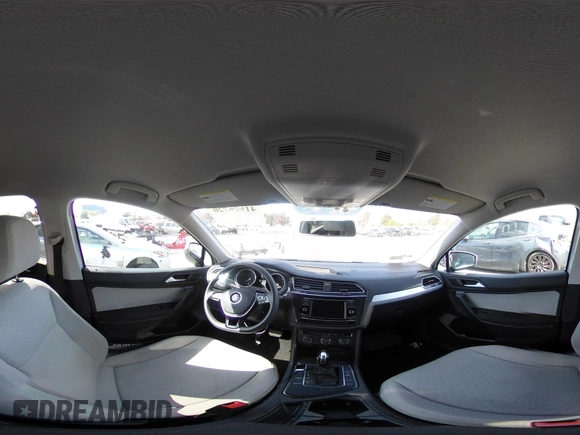 2019 Volkswagen Tiguan S z VIN 3VV1B7AX0KM062437, wystawiony jako IAAI lot #41906720 z przebiegiem 45 157 mil mil oraz . Historia ofert i sprzedaży dostępna na DreamBid. Obrazek 18.