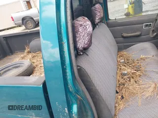 1996 Nissan Frontier XE с VIN 1N6SD11S2TC373561, выставлен на аукционе IAAI как лот 42512240 с пробегом 253 217 миль миль и . История ставок и продаж доступна на DreamBid. Изображение 8.