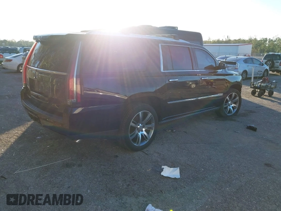 2015 Cadillac Escalade ESV Premium z VIN 1GYS4JKJXFR291842, wystawiony jako IAAI lot #41235490 z przebiegiem 115 037 mil mil oraz . Historia ofert i sprzedaży dostępna na DreamBid. Obrazek 4.