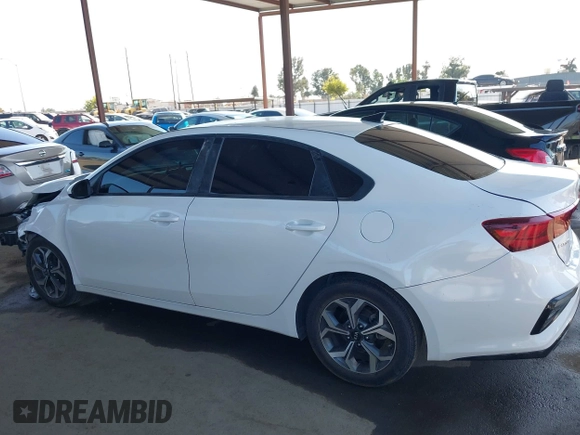2021 Kia Forte LXS z VIN 3KPF24AD8ME355556, wystawiony jako IAAI lot #42555807 z przebiegiem 29 462 mil mil oraz . Historia ofert i sprzedaży dostępna na DreamBid. Obrazek 15.