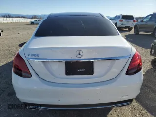 2021 Mercedes-Benz C 300 with VIN W1KWF8DBXMR643580, listed as a Copart auction lot 44043075 with 26,458 mi miles and Salvage Title. Bid and sale history available at carsss.com. Image 6.