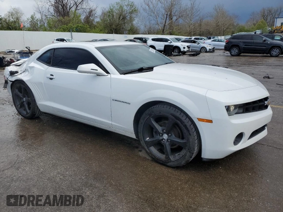 2013 Chevrolet Camaro LT z VIN 2G1FC1E38D9172713, wystawiony jako Copart lot #52681855 z przebiegiem 65 440 mil mil oraz Czysty tytuł • Clean title. Historia ofert i sprzedaży dostępna na DreamBid. Obrazek 4.