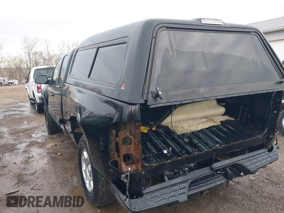 2011 Chevrolet Silverado 1500 LT with VIN 1GCRKSE34BZ243454, listed as a IAAI auction lot 41725020 with 206,372 mi miles and . Bid and sale history available at DreamBid. Image 3.