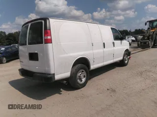 2018 Chevrolet Express Cargo with VIN 1GCWGAFPXJ1174685, listed as a IAAI auction lot 42577588 with 54,673 mi miles and . Bid and sale history available at DreamBid. Image 4.