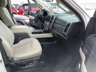 2020 Ford Expedition Platinum z VIN 1FMJU1MT0LEA73343, wystawiony jako IAAI lot #42303764 z przebiegiem 200 132 mil mil oraz . Historia ofert i sprzedaży dostępna na DreamBid. Obrazek 5.