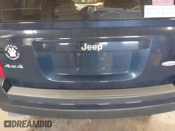 2014 Jeep Patriot Latitude z VIN 1C4NJRFB2ED693945, wystawiony jako IAAI lot #42117446 z przebiegiem 151 614 mil mil oraz . Historia ofert i sprzedaży dostępna na DreamBid. Obrazek 16.