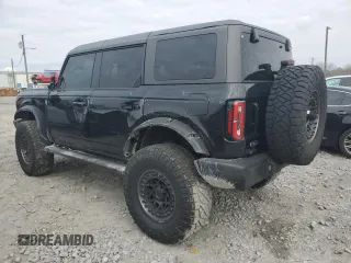 2023 Ford Bronco z VIN 1FMEE5DP5PLB85470, wystawiony jako Copart lot #43462915 z przebiegiem 13 404 mil mil oraz Szkoda całkowita • Salvage title. Historia ofert i sprzedaży dostępna na DreamBid. Obrazek 2.