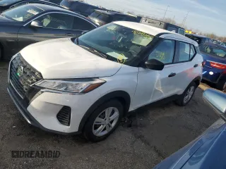 2021 Nissan Kicks S with VIN 3N1CP5BV6ML552211, listed as a Copart auction lot 48318385 with 99,797 mi miles and Clean Title. Bid and sale history available at carsss.com. Image 1.
