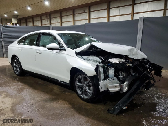 2024 Honda Accord Sedan EX with VIN 1HGCY1F31RA028802, listed as a Copart auction lot 50679175 with 4,500 mi miles and Clean Title. Bid and sale history available at carsss.com. Image 4.