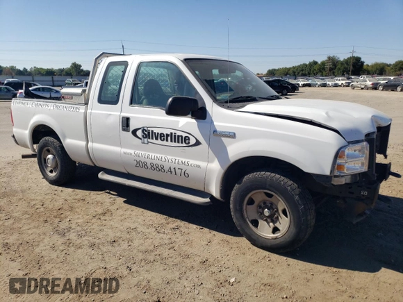 2005 Ford Super Duty F-250 XL with VIN 1FTNX20515EC46784, listed as a Copart auction lot 73200624 with 156,936 mi miles and Salvage Title. Bid and sale history available at carsss.com. Image 4.