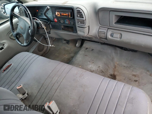 1998 GMC Sierra 1500 with VIN 1GTGC24R0WZ541659, listed as a Copart auction lot 86654274 with 170,193 mi miles and Clean Title. Bid and sale history available at DreamBid. Image 8.