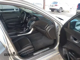 2018 Acura TLX with VIN 19UUB1F33JA008710, listed as a IAAI auction lot 41772704 with 111,533 mi miles and . Bid and sale history available at DreamBid. Image 5.