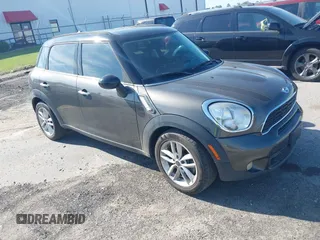 2012 MINI Countryman S with VIN WMWZC3C53CWP20219, listed as a IAAI auction lot 42541437 with 133,905 mi miles and . Bid and sale history available at DreamBid. Image 1.