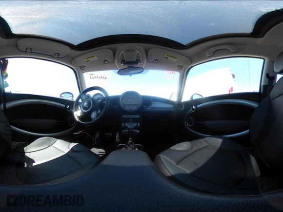 2009 MINI Hardtop S with VIN WMWMF73529TW84638, listed as a IAAI auction lot 42565544 with 60,721 mi miles and . Bid and sale history available at DreamBid. Image 19.