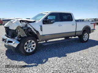 2017 Ford F-250 Lariat z VIN 1FT7W2BT1HEE02432, wystawiony jako Copart lot #57825905 z przebiegiem 77 606 mil mil oraz Szkoda całkowita • Salvage title. Historia ofert i sprzedaży dostępna na DreamBid. Obrazek 1.