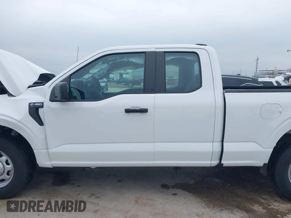 2022 Ford F-150 XL z VIN 1FTEX1CB1NKD70793, wystawiony jako IAAI lot #42189042 z przebiegiem 12 339 mil mil oraz . Historia ofert i sprzedaży dostępna na DreamBid. Obrazek 15.