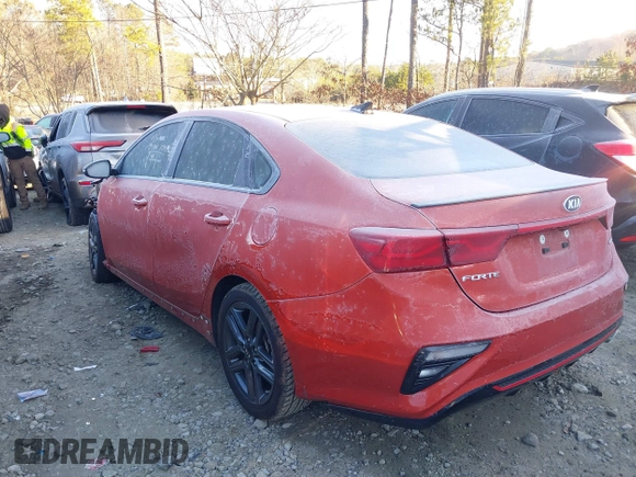 2020 Kia Forte GT-Line z VIN 3KPF34AD7LE167672, wystawiony jako IAAI lot #41312641 z przebiegiem 64 569 mil mil oraz . Historia ofert i sprzedaży dostępna na DreamBid. Obrazek 3.