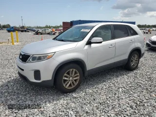 2015 Kia Sorento LX with VIN 5XYKT3A65FG555890, listed as a Copart auction lot 56026125 with 102,034 mi miles and Clean Title. Bid and sale history available at DreamBid. Image 1.
