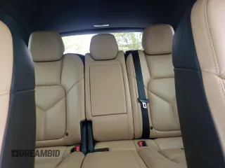 2017 Porsche Cayenne z VIN WP1AA2A23HKA87999, wystawiony jako Copart lot #57457705 z przebiegiem 27 231 mil mil oraz Szkoda całkowita • Salvage title. Historia ofert i sprzedaży dostępna na DreamBid. Obrazek 10.