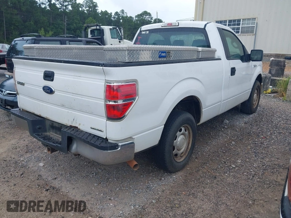 2014 Ford F-150 XL с VIN 1FTMF1CM4EKF51645, выставлен на аукционе IAAI как лот 42604754 с пробегом 296 903 миль миль и . История ставок и продаж доступна на DreamBid. Изображение 4.