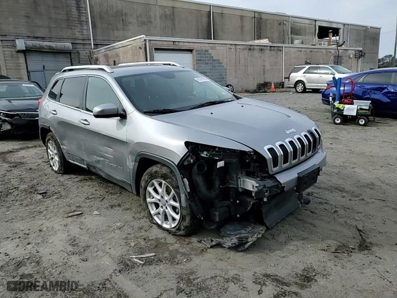 2016 Jeep Cherokee Latitude with VIN 1C4PJMCS4GW119838, listed as a Copart auction lot 45709255 with 132,168 mi miles and Salvage Title. Bid and sale history available at carsss.com. Image 12.