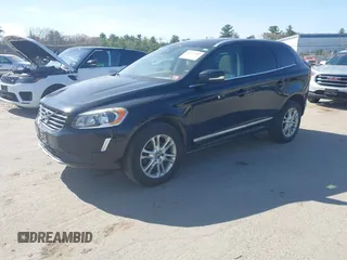 2016 Volvo XC60 T5 Premier with VIN YV4612RK8G2800032, listed as a IAAI auction lot 42173789 with 107,561 mi miles. Bid and sale history available at carsss.com. Image 17.