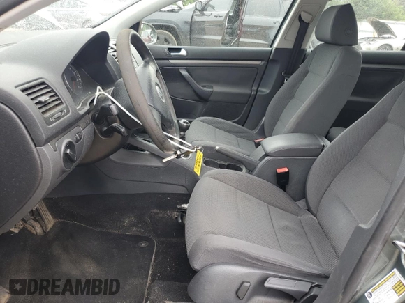 2007 Volkswagen Rabbit с VIN WVWCR91K67W102577, выставлен на аукционе Copart как лот 61670645 с пробегом 179 985 миль миль и Списание • Salvage title. История ставок и продаж доступна на DreamBid. Изображение 7.