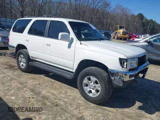 1997 Toyota 4Runner SR5 with VIN JT3HN86R5V0064670, listed as a IAAI auction lot 41486420 with 375,100 mi miles. Bid and sale history available at carsss.com. Image 1.