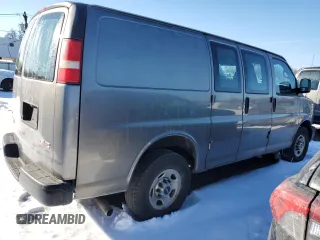 2011 GMC Savana Cargo Van with VIN 1GTW7FCA3B1123382, listed as a Copart auction lot 89340135 with 323,662 mi miles and Clean Title. Bid and sale history available at carsss.com. Image 3.