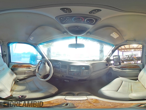 2000 Ford Excursion Limited with VIN 1FMNU43SXYEA13878, listed as a Copart auction lot 54050075 with 194,329 mi miles and Salvage title. Bid and sale history available at DreamBid. Image 15.