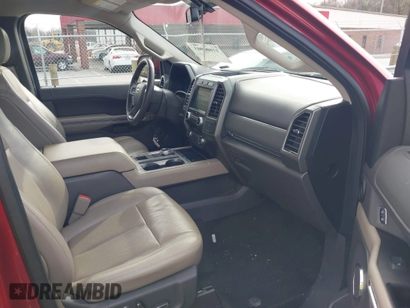 2018 Ford Expedition XLT with VIN 1FMJU1HT6JEA71703, listed as a IAAI auction lot 41606903 with 87,151 mi miles. Bid and sale history available at carsss.com. Image 5.