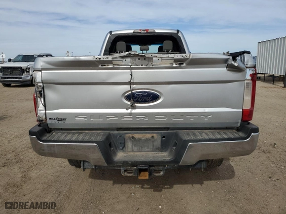 2018 Ford Super Duty F-350 SRW XL with VIN 1FT8W3BT1JEB38306, listed as a Copart auction lot 43987725 with NaN miles and Salvage Title. Bid and sale history available at carsss.com. Image 6.