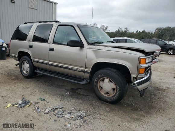 1999 Chevrolet Tahoe Z71 with VIN 1GNEK13RXXJ402023, listed as a Copart auction lot 78086864 with 287,300 mi miles and Non Repairable. Bid and sale history available at carsss.com. Image 4.