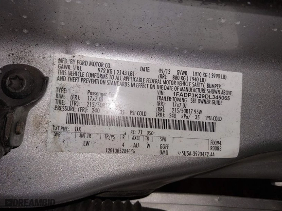 2013 Ford Focus SE with VIN 1FADP3K29DL345065, listed as a IAAI auction lot 41580883 with 91,162 mi miles. Bid and sale history available at carsss.com. Image 9.