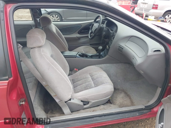 1997 Ford Thunderbird LX with VIN 1FALP6248VH134894, listed as a IAAI auction lot 41551957 with 136,435 mi miles and . Bid and sale history available at DreamBid. Image 5.