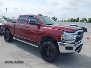 2021 Ram 2500 Tradesman с VIN 3C6UR5CJ2MG502977, выставлен на аукционе IAAI как лот 42295072 с пробегом 63 999 миль миль и . История ставок и продаж доступна на DreamBid. Изображение 1.