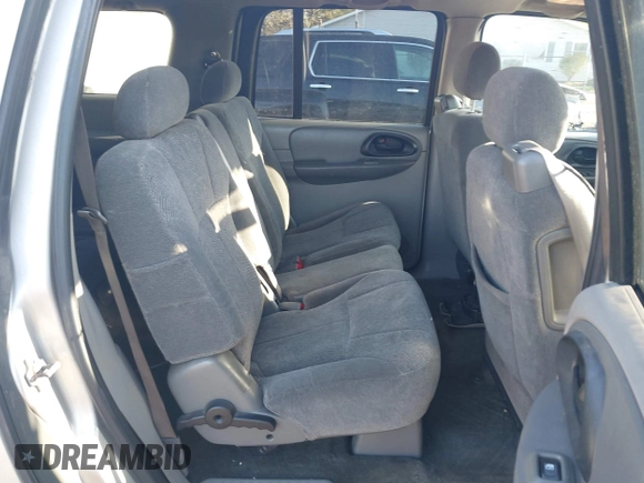 2004 Chevrolet TrailBlazer EXT LT with VIN 1GNES16S846239952, listed as a IAAI auction lot 42046136 with 167,044 mi miles and . Bid and sale history available at DreamBid. Image 8.