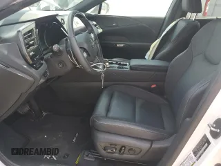 2024 Lexus RX 350h z VIN 2T2BBMCA9RC044401, wystawiony jako Copart lot #55768825 z przebiegiem 15 973 mil mil oraz Szkoda całkowita • Salvage title. Historia ofert i sprzedaży dostępna na DreamBid. Obrazek 7.
