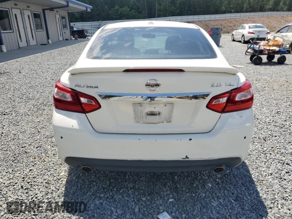 2016 Nissan Altima S z VIN 1N4AL3APXGC124946, wystawiony jako Copart lot #55497625 z przebiegiem 125 306 mil mil oraz Szkoda całkowita • Salvage title. Historia ofert i sprzedaży dostępna na DreamBid. Obrazek 6.
