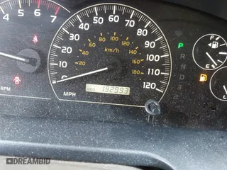 2006 Toyota Sequoia Limited with VIN 5TDBT48A06S275930, listed as a IAAI auction lot 41565423 with 192,993 mi miles. Bid and sale history available at carsss.com. Image 15.