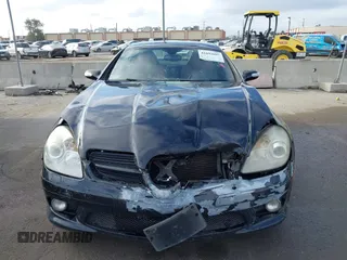 2005 Mercedes-Benz SLK-Class with VIN WDBWK56F85F066196, listed as a IAAI auction lot 41692697 with 197,941 mi miles. Bid and sale history available at carsss.com. Image 12.