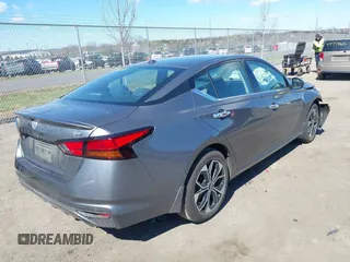 2019 Nissan Altima SV with VIN 1N4BL4DVXKC106623, listed as a IAAI auction lot 41889628 with 47,052 mi miles and . Bid and sale history available at DreamBid. Image 4.