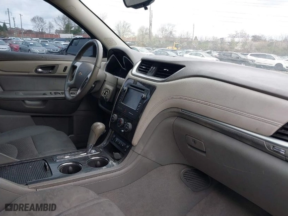 2014 Chevrolet Traverse LT with VIN 1GNKVGKD5EJ252094, listed as a IAAI auction lot 41930221 with NaN miles. Bid and sale history available at carsss.com. Image 5.