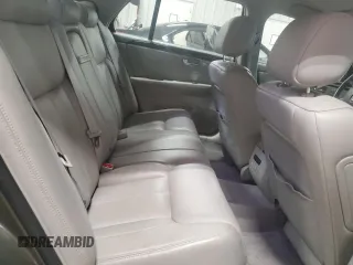 2008 Cadillac DTS 1SA z VIN 1G6KD57Y78U107110, wystawiony jako Copart lot #53548915 z przebiegiem 66 065 mil mil oraz Tytuł czysty. Historia ofert i sprzedaży dostępna na DreamBid. Obrazek 10.