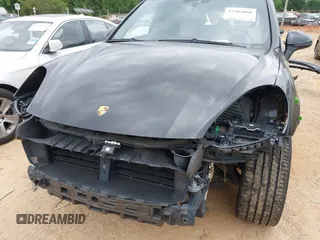 2017 Porsche Cayenne с VIN WP1AA2A20HKA89404, выставлен на аукционе IAAI как лот 42301060 с пробегом 166 083 миль миль и . История ставок и продаж доступна на DreamBid. Изображение 6.