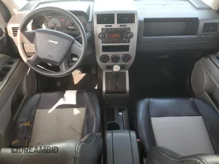 2007 Jeep Patriot Sport with VIN 1J8FF28W97D325271, listed as a Copart auction lot 52454715 with 182,358 mi miles and Clean Title. Bid and sale history available at DreamBid. Image 8.