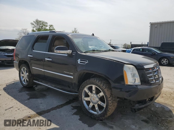 2010 Cadillac Escalade z VIN 1GYUKAEF5AR140423, wystawiony jako Copart lot #52850495 z przebiegiem Nie podano mil oraz Szkody całkowita. Historia ofert i sprzedaży dostępna na DreamBid. Obrazek 4.