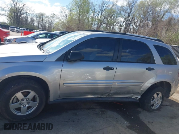 2008 Chevrolet Equinox LS with VIN 2CNDL23F286286663, listed as a IAAI auction lot 41913258 with 67,772 mi miles. Bid and sale history available at carsss.com. Image 6.
