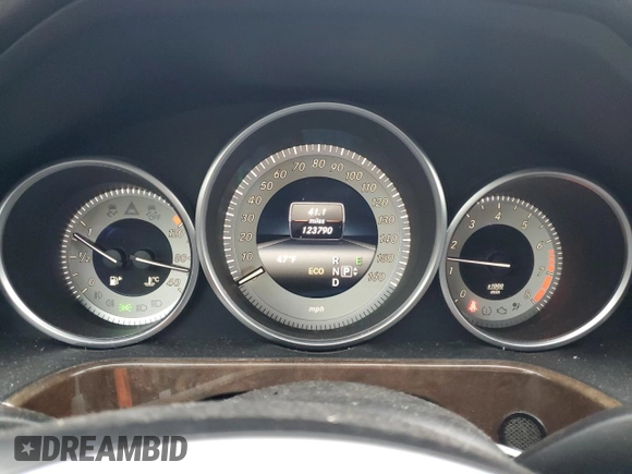2014 Mercedes-Benz E-Class E 350 Sport with VIN WDDHF5KB2EA788302, listed as a Copart auction lot 49123285 with 123,790 mi miles and Salvage Title. Bid and sale history available at carsss.com. Image 9.