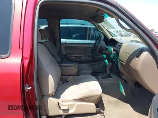 2004 Toyota Tacoma PreRunner z VIN 5TEGN92N84Z324686, wystawiony jako IAAI lot #42161414 z przebiegiem 284 716 mil mil oraz . Historia ofert i sprzedaży dostępna na DreamBid. Obrazek 5.